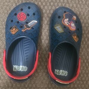 CROCS Kids Navy Blue and Red Character Water Clogs Jujutsu Kaisen